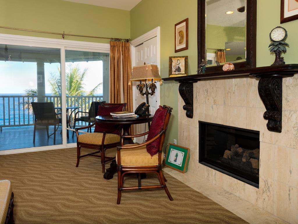 The Palms Cliff House Inn Honomu Exterior photo