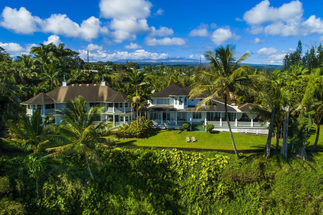 The Palms Cliff House Inn Honomu Exterior photo